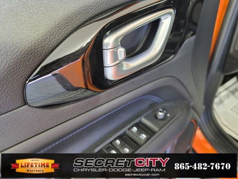 New 2026 Jeep Compass Latitude image 12