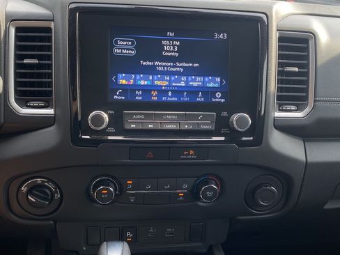 Used 2022 Nissan Frontier SV w/ Technology Package AWD/4WD image 13
