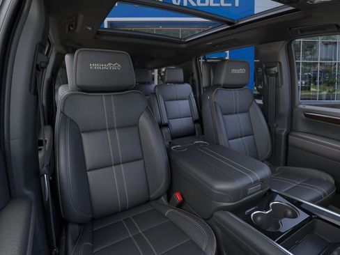 New 2026 Chevrolet Suburban High Country AWD/4WD image 16