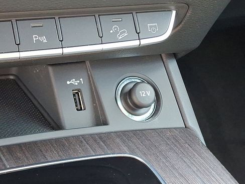 Certified 2024 Audi Q5 2.0T Premium Plus image 27