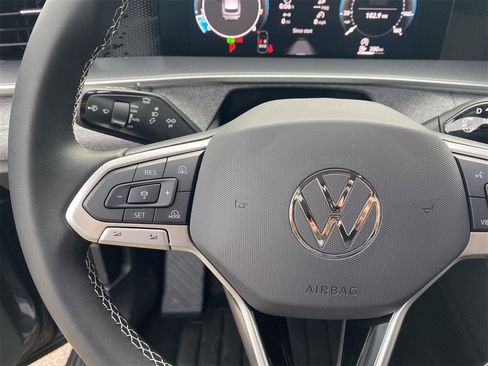 New 2026 Volkswagen Tiguan S image 19