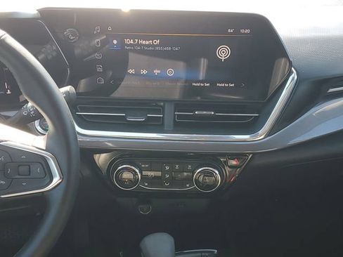 Certified 2025 Chevrolet Trax ACTIV w/ Driver Confidence Package FWD image 13