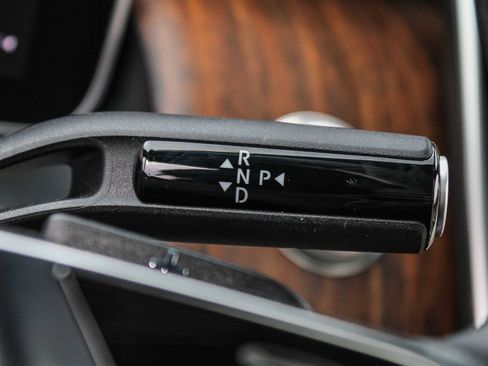 Certified 2026 Mercedes-Benz GLC 300 4MATIC image 24