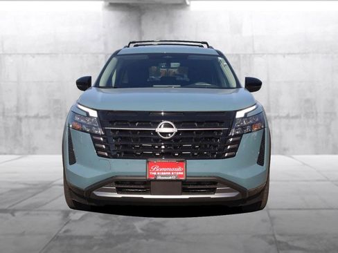 New 2026 Nissan Pathfinder SL image 4