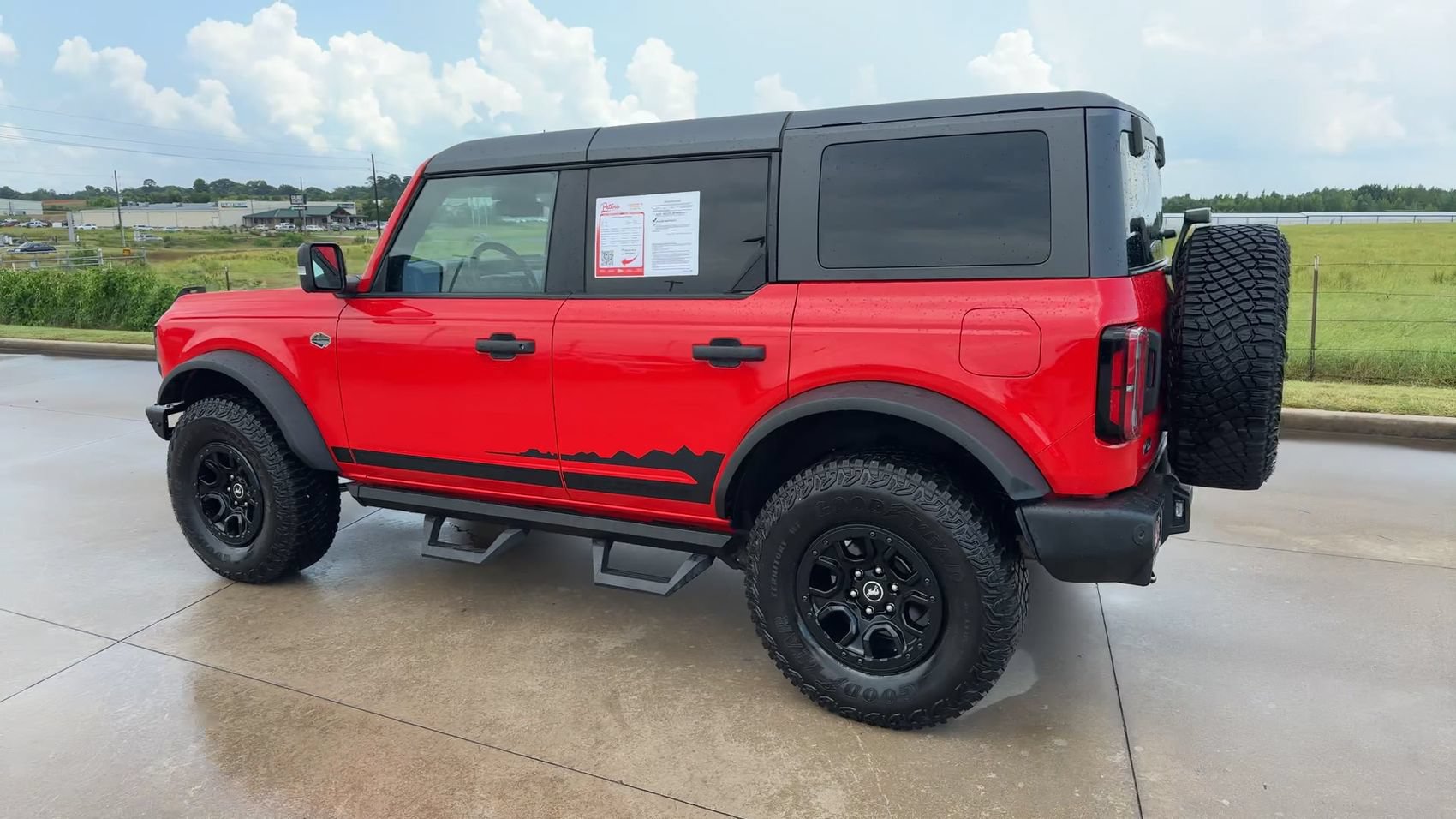 Used 2024 Ford Bronco Wildtrak AWD/4WD image 5