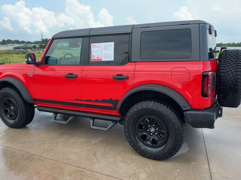 Used 2024 Ford Bronco Wildtrak AWD/4WD image 5