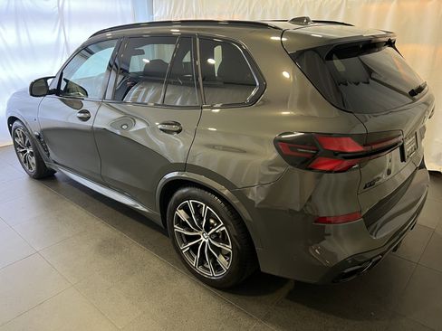 Used 2025 BMW X5 M60i image 3