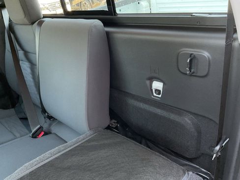 New 2026 Nissan Frontier S image 18