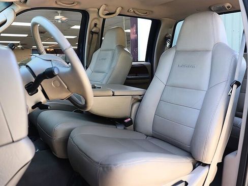 Used 2003 Ford F250 Lariat image 11