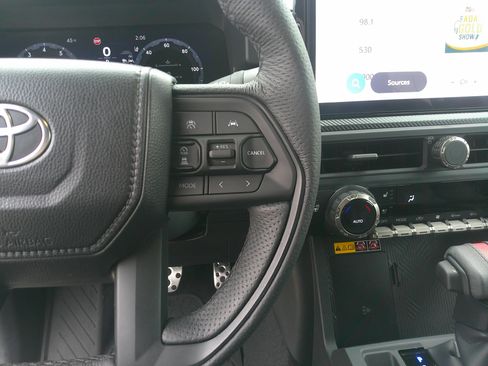 Used 2025 Toyota Tacoma TRD Pro image 21