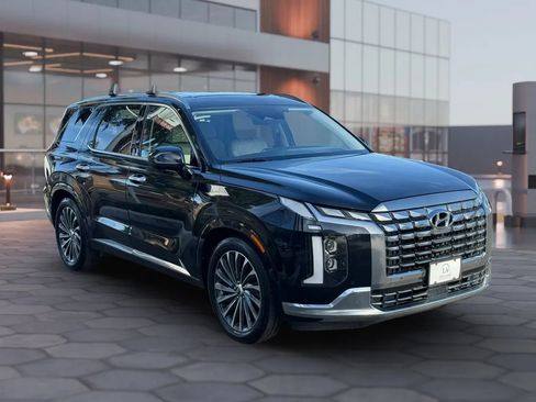 Used 2023 Hyundai Palisade Calligraphy FWD image 8