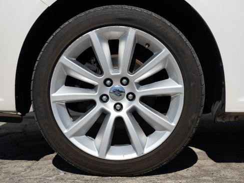 Used 2011 Ford Flex Limited w/ Rapid Spec Order Code image 9