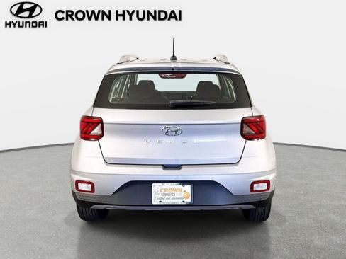 Certified 2025 Hyundai Venue SEL FWD image 6