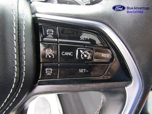 Used 2022 Jeep Grand Cherokee L Overland w/ Off Road Group AWD/4WD image 28