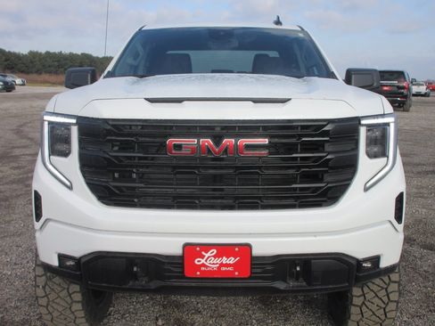 New 2026 GMC Sierra 1500 Elevation image 11