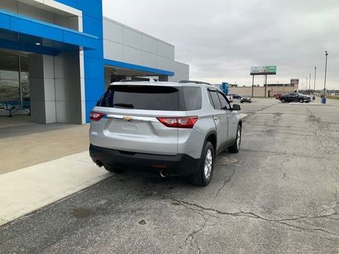 Used 2020 Chevrolet Traverse LT image 7