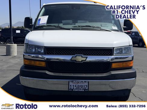 Used 2024 Chevrolet Express 3500 LT w/ LT Preferred Equipment Group RWD image 2