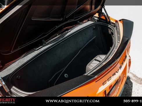 Used 2024 Chevrolet Corvette Stingray Premium Conv w/ Z51 Performance Package RWD image 37