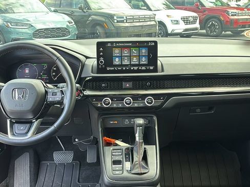 Used 2025 Honda CR-V Sport Touring image 12