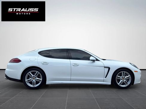 Used 2015 Porsche Panamera w/ Premium Package RWD image 5