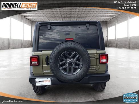 Used 2025 Jeep Wrangler Unlimited Sport AWD/4WD image 6