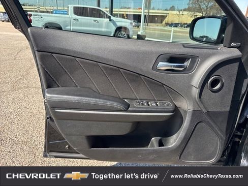 Used 2023 Dodge Charger SXT image 17