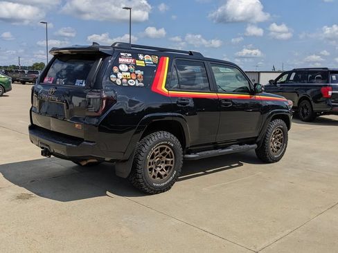 Used 2023 Toyota 4Runner 40th Anniversary SE AWD/4WD image 3