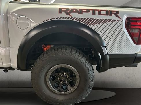 Used 2025 Ford F150 Raptor AWD/4WD image 33