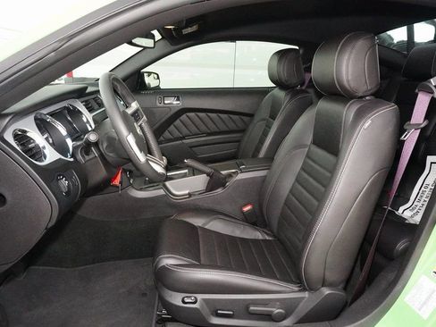 Used 2014 Ford Mustang GT Premium image 23