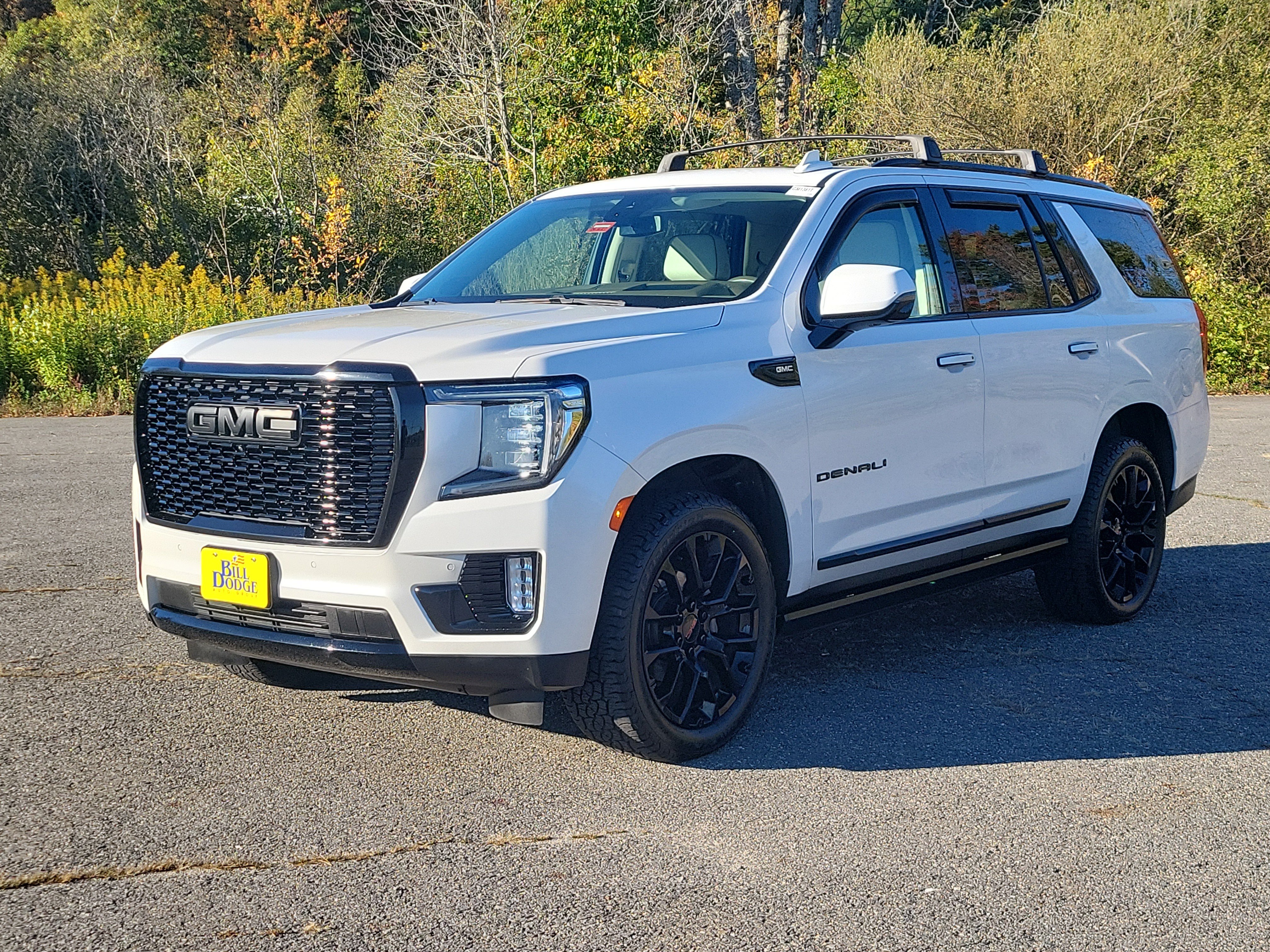 Used 2022 GMC Yukon Denali AWD/4WD image 1