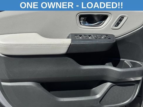 Used 2025 Honda Pilot Touring image 15
