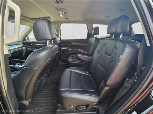 Used 2025 Kia Telluride S AWD/4WD image 17