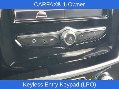 Used 2021 Chevrolet Traverse LS image 23