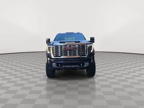 New 2026 GMC Sierra 2500 Denali w/ Denali Reserve Package image 3