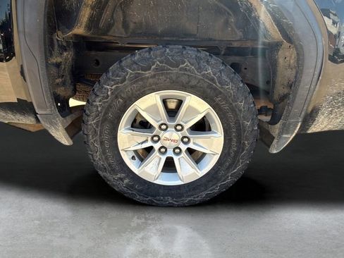 Used 2022 GMC Sierra 1500 Pro w/ Sierra Value Package AWD/4WD image 40