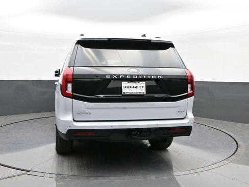 Certified 2025 Ford Expedition Max Active image 8