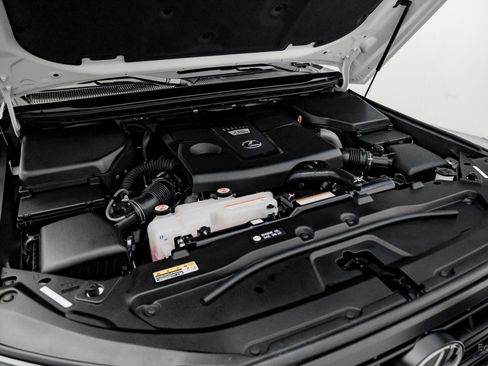 Used 2025 Lexus GX 550 w/ Accessory Package (2T) image 98