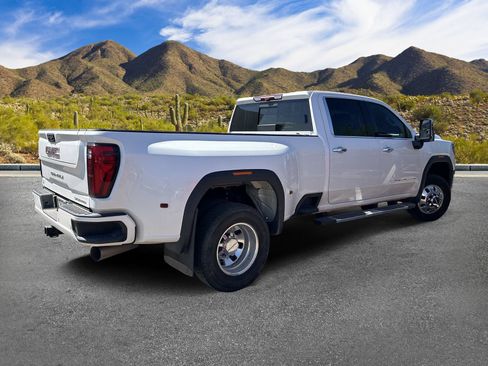 Used 2024 GMC Sierra 3500 Denali w/ Denali Reserve Package AWD/4WD image 5