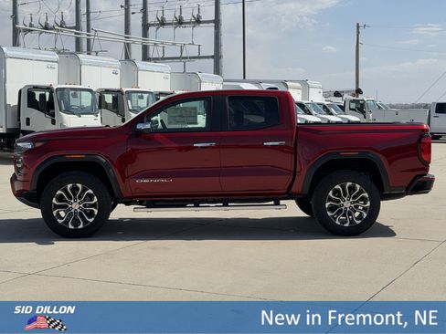 New 2026 GMC Canyon Denali AWD/4WD image 7