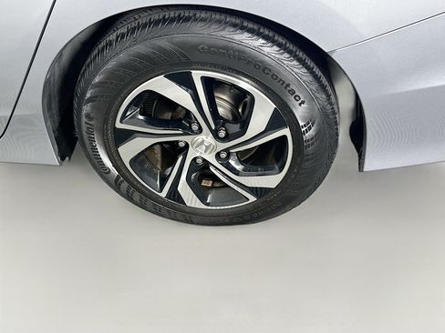 Used 2017 Honda Accord LX image 11