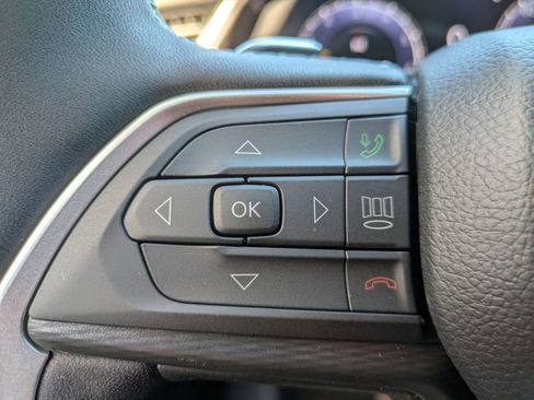 New 2025 Jeep Grand Cherokee Altitude image 16