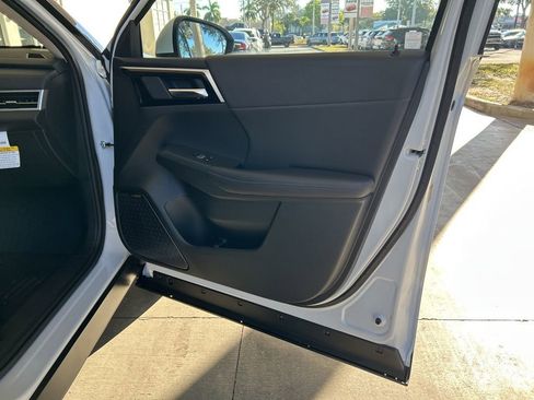 New 2026 Mitsubishi Outlander SE image 26