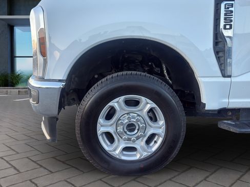 Used 2025 Ford F250 XLT image 22