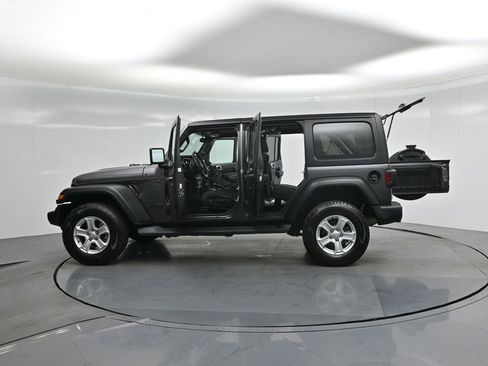 Used 2022 Jeep Wrangler Unlimited Sport image 34