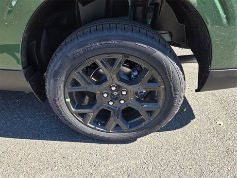 New 2025 Ford Maverick XLT w/ Black Appearance Package image 9