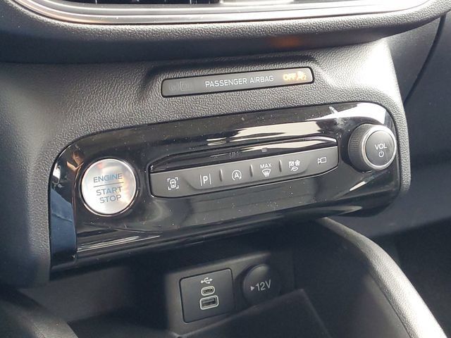 Used 2024 Ford Escape Platinum AWD/4WD image 26