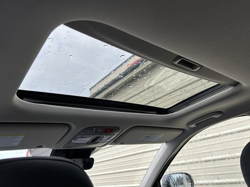 New 2025 Kia Telluride S image 16