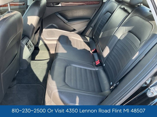 Used 2013 Volkswagen Passat 2.5 SEL FWD image 17