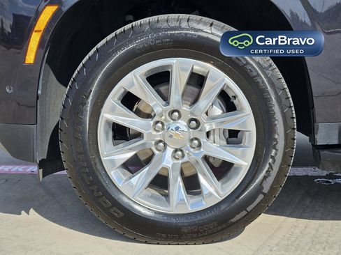 Certified 2025 Chevrolet Suburban Premier AWD/4WD image 13
