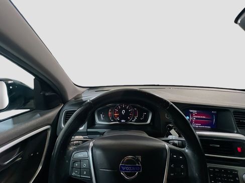 Used 2018 Volvo V60 T5 Cross Country w/ Convenience Package AWD/4WD image 7
